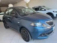 Usata Lancia Ypsilon Gold 69 CV (50 kW) 2023 Blu Utilitaria