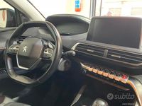 Usata Peugeot 5008 Allure 131 CV (96 kW) 2019 Verde SUV