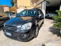 Usata Kia Carens 140 CV (102 kW) 2006 Nero Monovolume