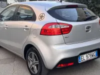 Usata Kia Rio EX 75 CV (55 kW) 2012 Other Berlina