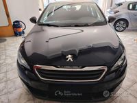 Usata Peugeot 308 Business-Line 120 CV (88 kW) 2015 Blu Station wagon