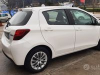 usata Toyota Yaris 1000 benzina ok neo patentati