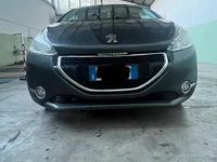 Usata Peugeot 208 68 CV (50 kW) 2014 Grigio Utilitaria