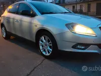 Usata Lancia Delta 120 CV (88 kW) 2011 Grigio Utilitaria