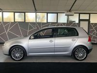 Usata VW Golf V Comfortline 102 CV (75 kW) 2007 Argento Berlina