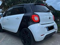 Usata Smart ForFour Brabus 90 CV (66 kW) 2018 Bianco Utilitaria