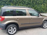 Usata Skoda Yeti Active 105 CV (77 kW) 2011 Beige SUV