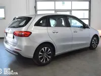 Usata Mercedes B180 116 CV (85 kW) 2022 Argento Utilitaria