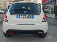 Usata Lancia Ypsilon S 95 CV (69 kW) 2015 Bianco Utilitaria