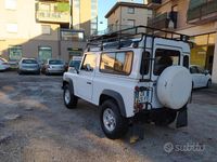 Usata Land Rover Defender 122 CV (89 kW) 2011 Bianco Station wagon