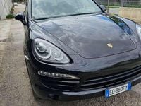 Usata Porsche Cayenne 239 CV (175 kW) 2010 Grigio SUV