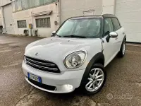 Usata Mini Countryman Business 111 CV (81 kW) 2015 Bianco SUV