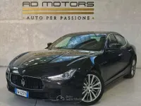 Begagnad Maserati Ghibli 250 HK (183 kW) 2014 Blå Sedan
