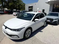 Usata VW Golf VIII Life 131 CV (96 kW) 2022 Pure whait Berlina