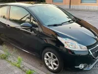 Usata Peugeot 208 68 CV (50 kW) 2013 Nero Utilitaria