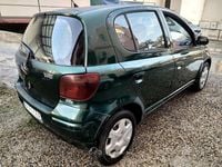 Usata Toyota Yaris Sol 75 CV (55 kW) 2003 Verde Berlina