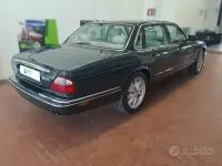 Usata Jaguar XJ Executive 237 CV (174 kW) 1998 Verde Berlina