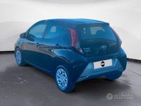 Usata Toyota Aygo X-wave 72 CV (52 kW) 2021 Nero Utilitaria