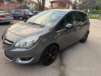 Usado Opel Meriva 120 CV (88 kW) 2016 Gris Monovolumen