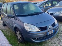 Usata Renault Scénic II 104 CV (76 kW) 2007 Argento Monovolume