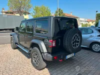 Usata Jeep Wrangler Rubicon 272 CV (200 kW) 2025 Nero SUV