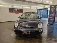 Usata VW New Beetle 105 CV (77 kW) 2008 Nero Utilitaria
