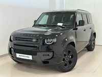 Usata Land Rover Defender SE Dynamic 200 CV (147 kW) 2025 Nero SUV