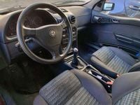 Usata Alfa Romeo 145 103 CV (75 kW) 1999 Rosso Utilitaria
