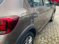 Usata Dacia Sandero Comfort 101 CV (74 kW) 2020 Marrone Berlina