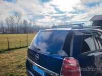 Usata Opel Zafira 2006 Blu Monovolume