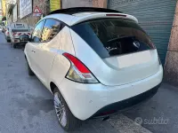 Usado Lancia Ypsilon S 69 HP (50 kW) 2013 Branco Citadino