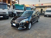 Usata Renault Scénic Luxe 110 CV (80 kW) 2012 Nero Monovolume