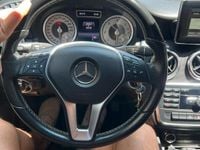 Usata Mercedes A180 109 CV (80 kW) 2015 Bianco Utilitaria