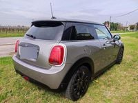 Begagnad Mini ONE 102 HK (75 kW) 2019 Grå Halvkombi