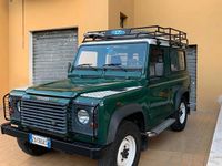 Usata Land Rover Defender 122 CV (89 kW) 2006 Verde