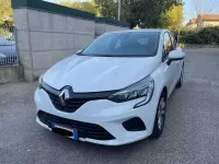 Usado Renault Clio V 101 HP (74 kW) 2020 Branco Sedan