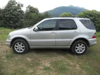 Usata Mercedes ML320 218 CV (160 kW) 2000 Grigio SUV