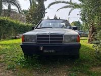 Usata Mercedes 190 77 CV (56 kW) 1983 Bianco Berlina