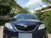 Usata Lancia Ypsilon Silver 69 CV (50 kW) 2017 Bluazzurro Utilitaria
