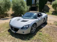 Usata Opel Speedster 200 CV (147 kW) 2003 Argento Cabrio