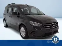 Usata Mercedes T180 116 CV (85 kW) 2025 Nero Monovolume