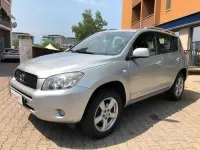 Usata Toyota RAV4 136 CV (100 kW) 2007 Grigio SUV
