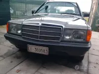 Usata Mercedes 190 72 CV (52 kW) 1986 Grigio Berlina