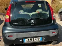 Usata Peugeot 107 68 CV (50 kW) 2007 Grigio Utilitaria