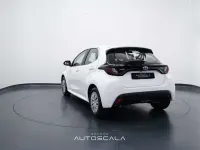 Usata Toyota Yaris Hybrid Business Edition 116 CV (85 kW) 2022 Bianco Berlina