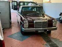 Usata Mercedes W114 1970 Rosso Berlina