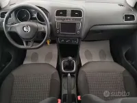 Usata VW Polo Comfortline 75 CV (55 kW) 2017 Bluazzurro Berlina