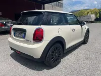 Usata Mini One D 95 CV (69 kW) 2019 Beige Utilitaria