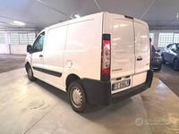 Usata Peugeot Expert 128 CV (94 kW) 2016 Grigio Furgone