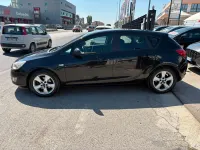 Usata Opel Astra Cosmo 110 CV (80 kW) 2010 Nero Berlina